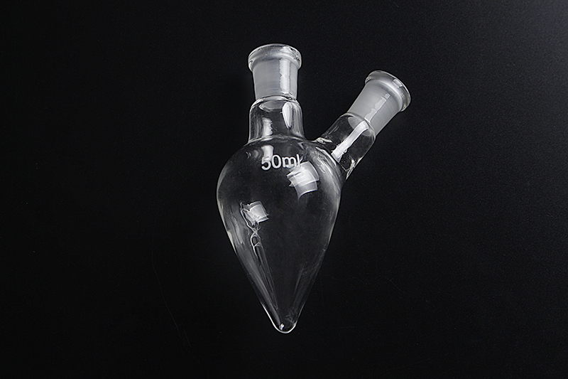 5014 Flask Pear Shape,With Two Necks Standard Ground Mouth