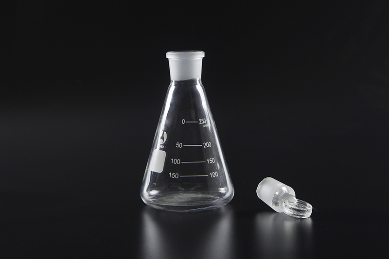 1122 Conical Flask With Glass Ground Stopper